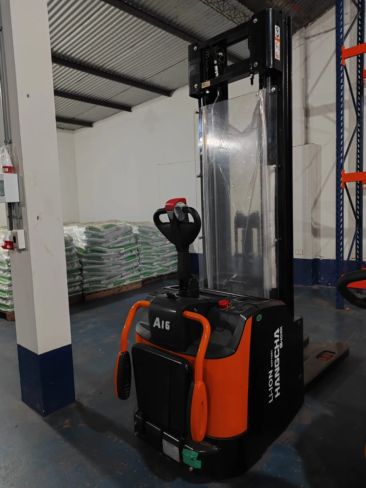 Hangcha A16 usado disponible en Alto Paraná