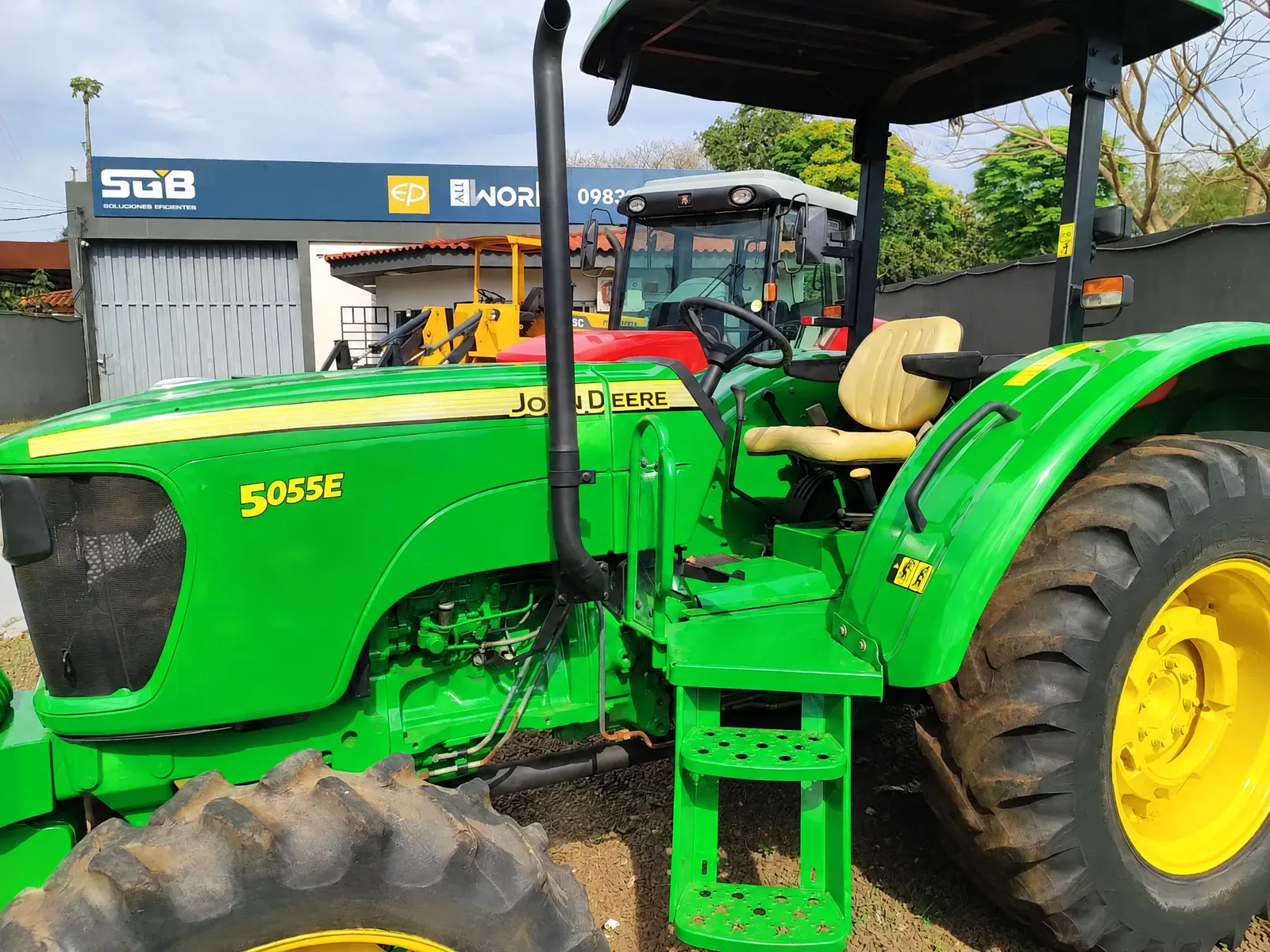 John Deere 5055 - Tractor miniatura 3