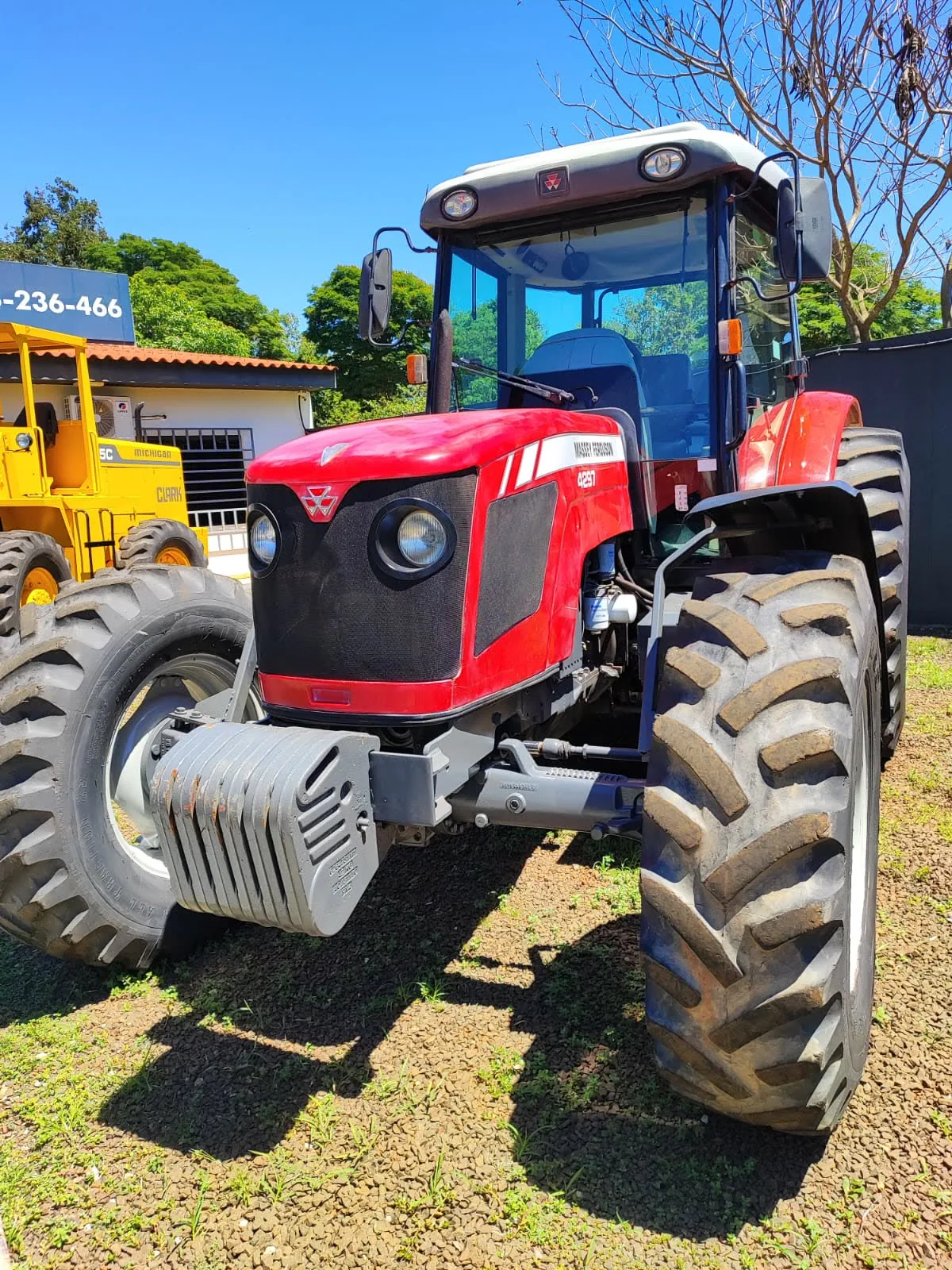 Massey Ferguson MF4297 - Tractor 120 HP miniatura 4