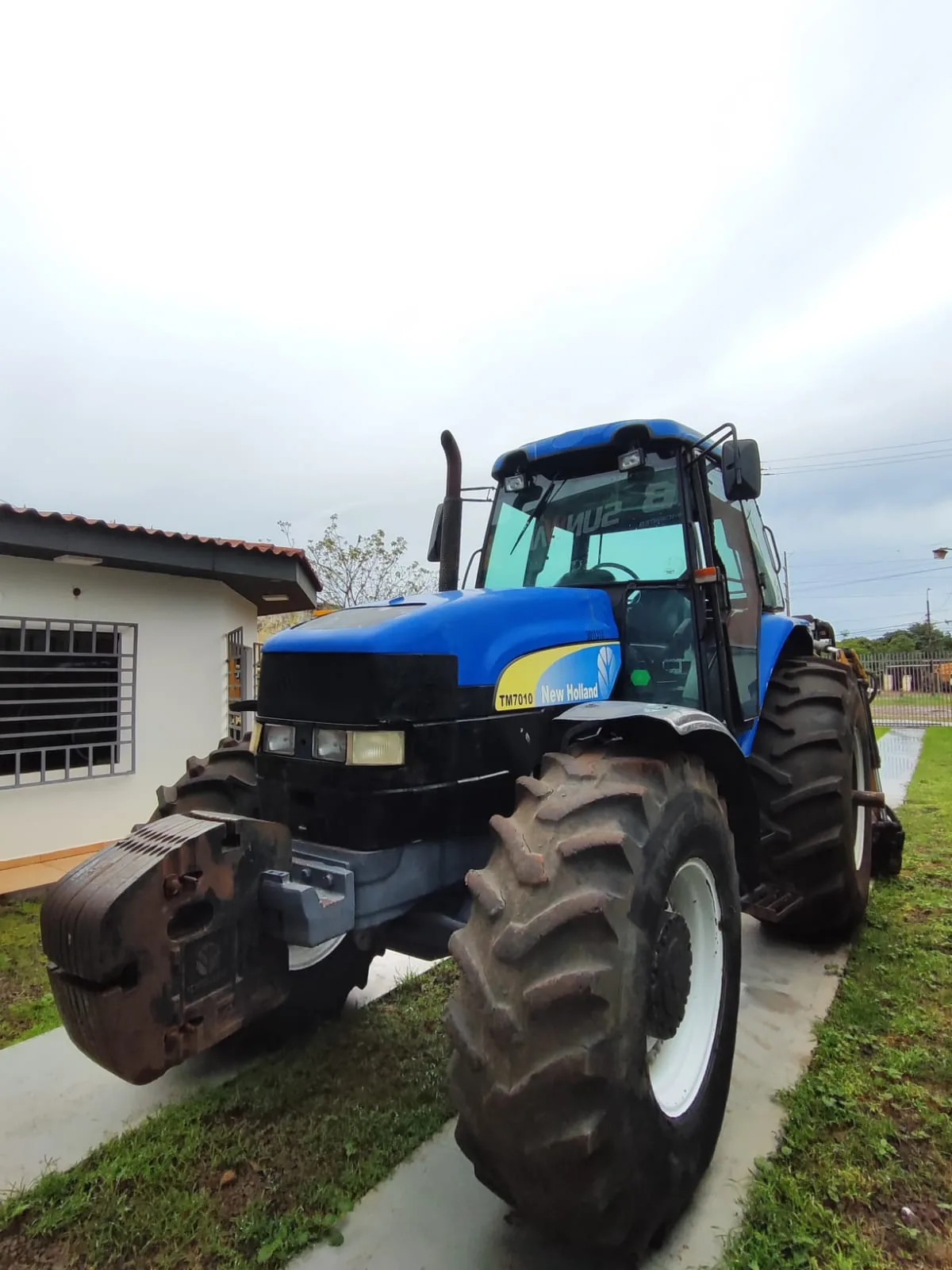 New Holland TM7010 - Tractor 140 HP miniatura 2