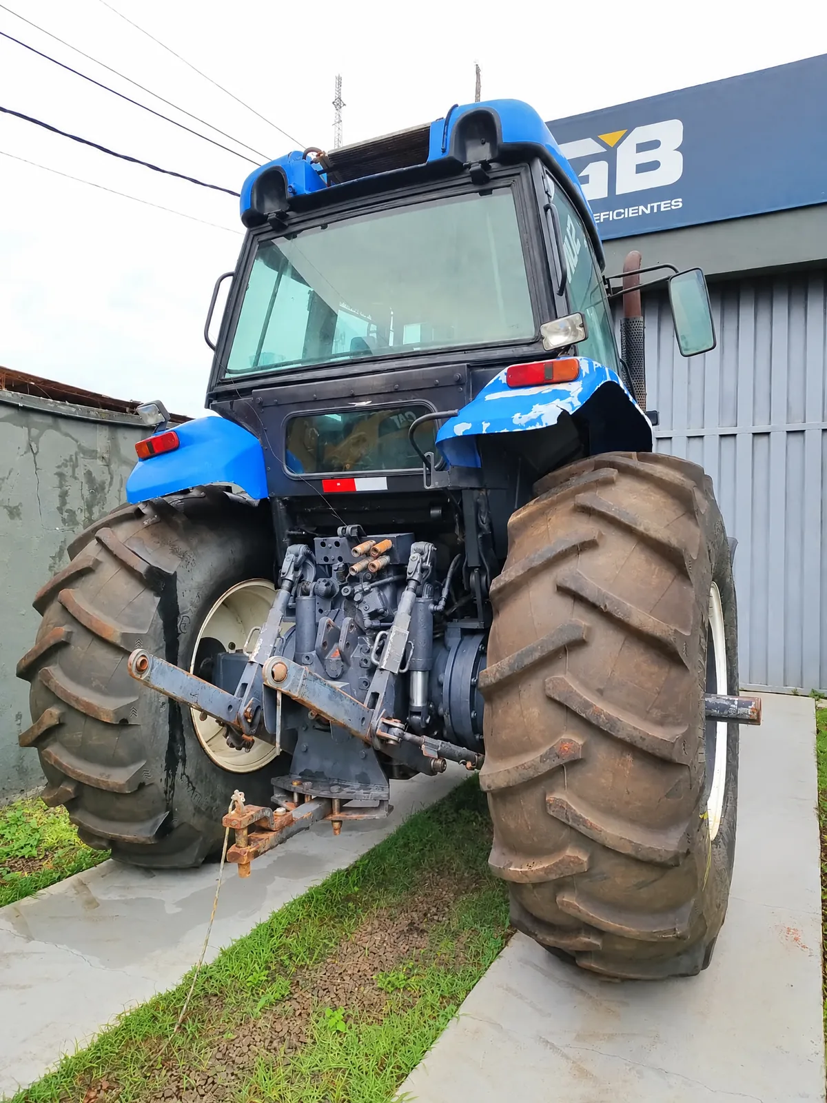 New Holland TM7010 - Tractor 140 HP miniatura 4